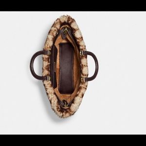 Rogue Tote In Signature Shearling